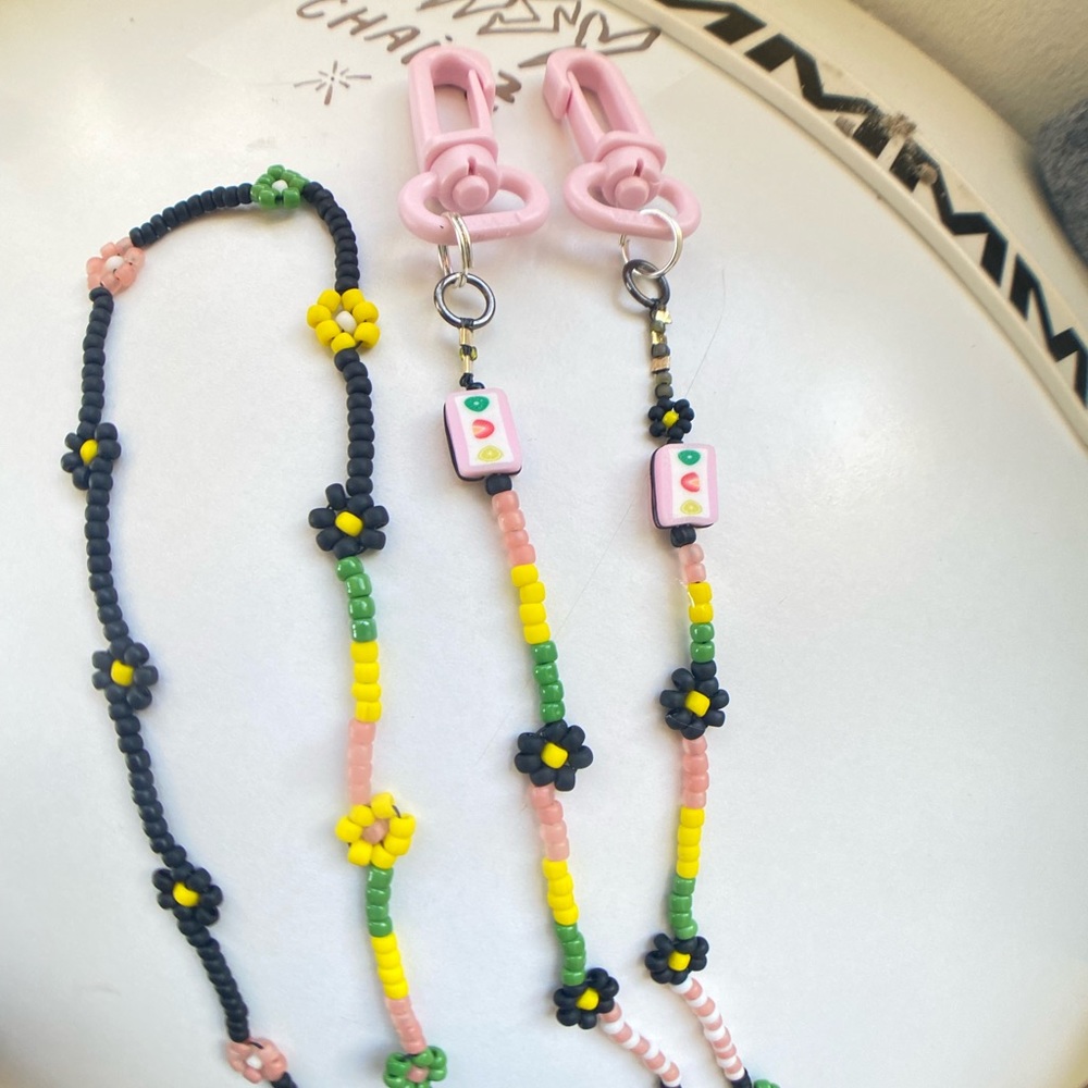 Mask chain - pink, green, yellow - custom